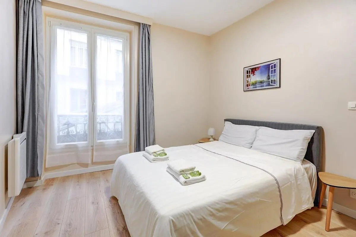 Evasion Parisienne Tranquillite Au Marais Apartment
